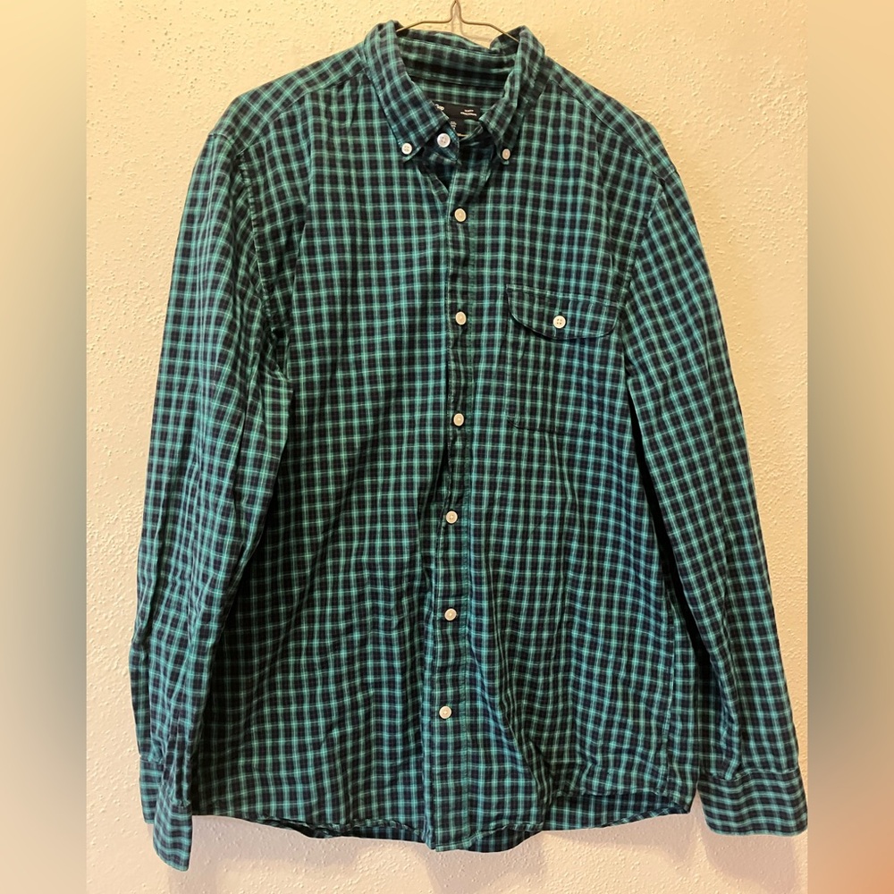 GAP Men's Plaid Button Down Shirt